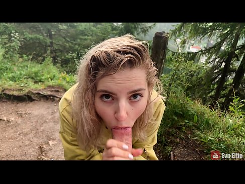 ❤️ Dívka polyká sperma po veřejném orálu - Eva Elfi ️ Anal video u cs.cutebento.top ☑